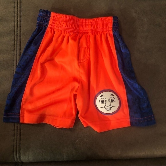 3 Pairs of Shorts, Carters & Thomas the Train - Picture 2 of 11